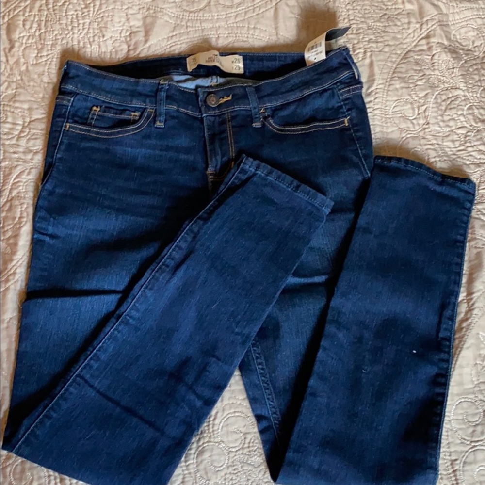NEVER WORN : Super Skinny Hollister Jeans